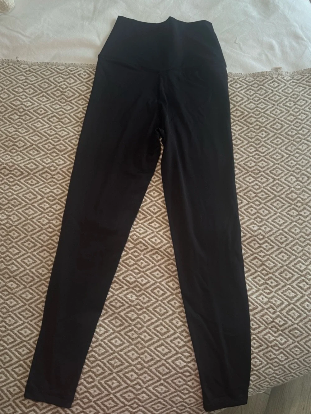 NWT - Black High-Waist Breathable Active Leggings H&M Like - Fitted - Slip On - Picture 2 of 4